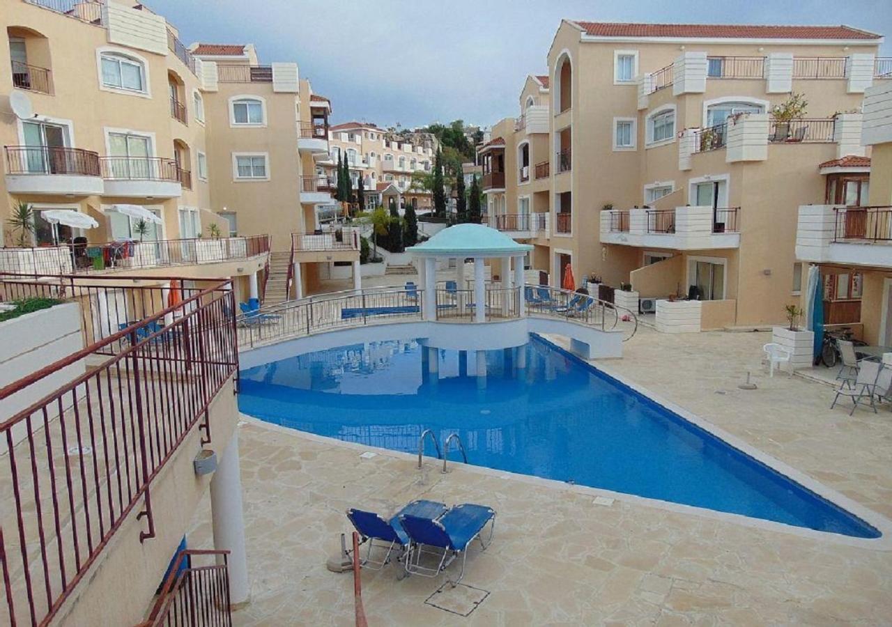Ferienwohnung Mia'S Cove Paphos Exterior foto